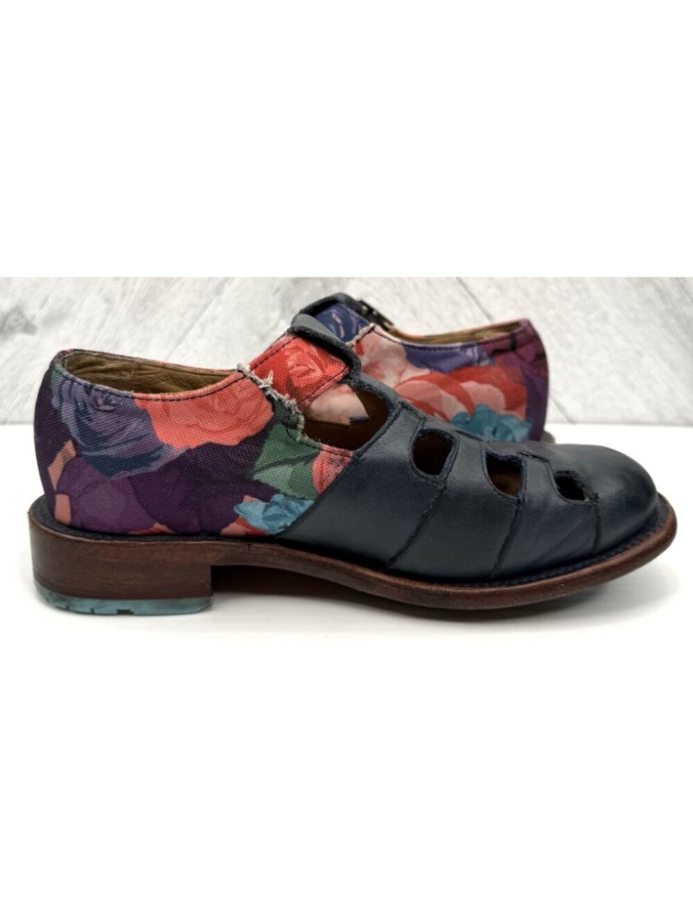 John Fluevog Philippa Floral Womens 7 Blue Leather Fisherman Sandal Mary Jane - Picture 8 of 16